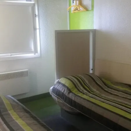 F1 Dunkerque Centre Saint Pol Sur 3*