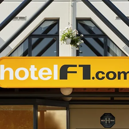 F1 Dunkerque Centre Saint Pol Sur Hotel 3*