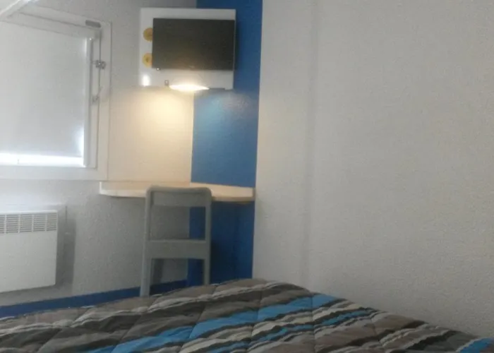 F1 Dunkerque Centre Saint Pol Sur Hotel Dunkirk