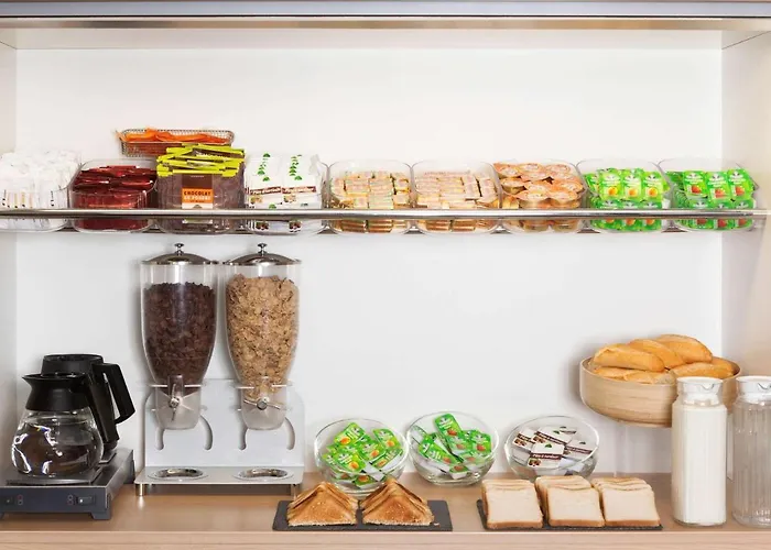 F1 Dunkerque Centre Saint Pol Sur Hotel